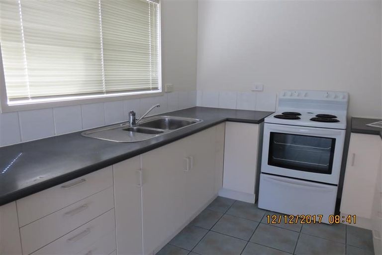 Photo of property in 5b Chelmsley Avenue, Henderson, Auckland, 0612