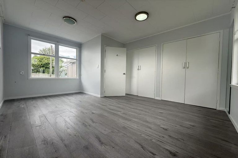 Photo of property in 147 Bruce Mclaren Road, Henderson, Auckland, 0612