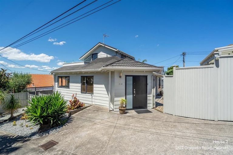 Photo of property in 2/22 Onepoto Road, Hauraki, Auckland, 0622