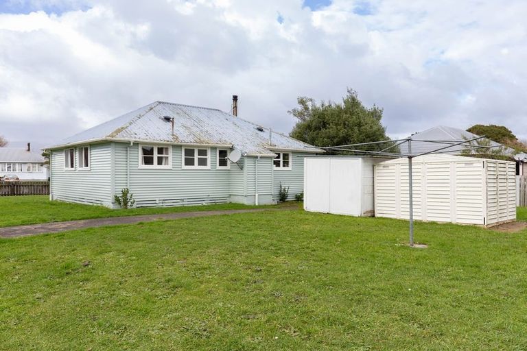 Photo of property in 14 Colvin Street, Westport, 7825