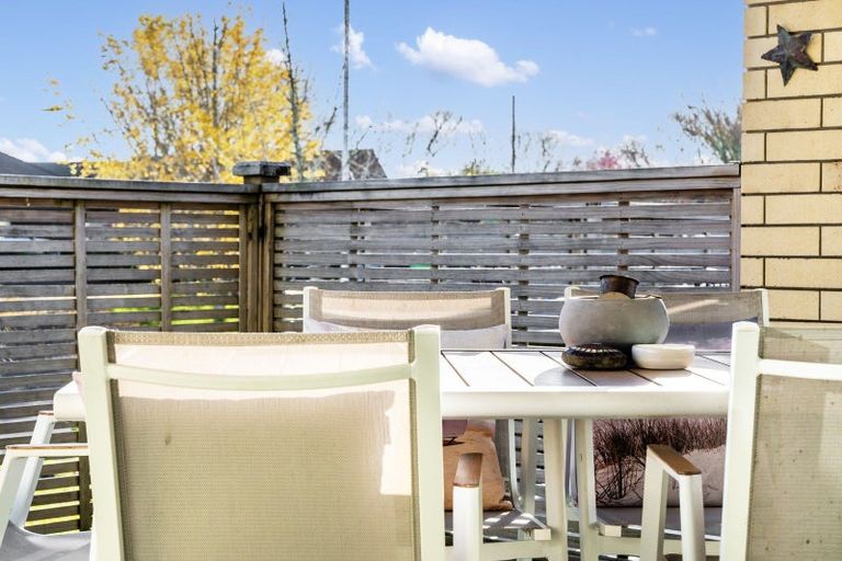 Photo of property in 32 Starlight Cove, Hobsonville, Auckland, 0618