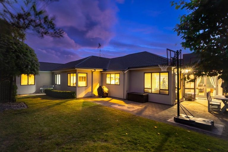Photo of property in 7 San Vito Place, Paraparaumu Beach, Paraparaumu, 5032