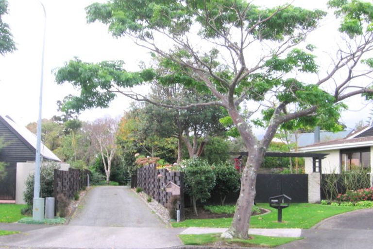 Photo of property in 7 Rosebank Grove, Waikanae, 5036