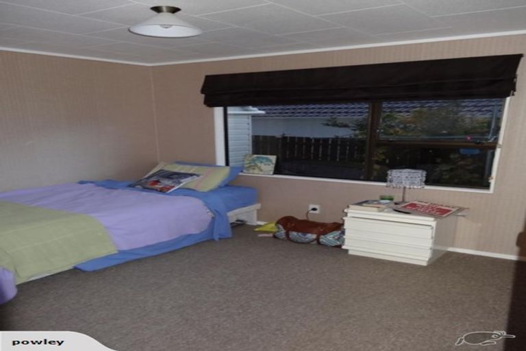 Photo of property in 2/10 Argyle Avenue, Pahurehure, Papakura, 2113