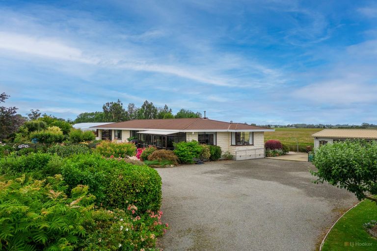 Photo of property in 23 Timaru Road, Waimate, 7924