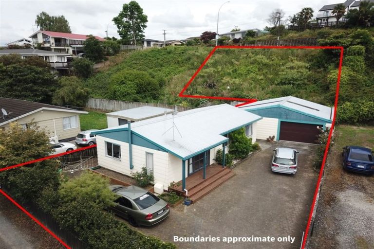 Photo of property in 422 Kahikatea Drive, Dinsdale, Hamilton, 3204