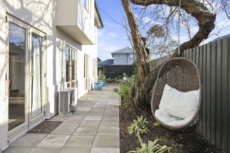 Photo of property in 25b Springfield Road, St Albans, Christchurch, 8014