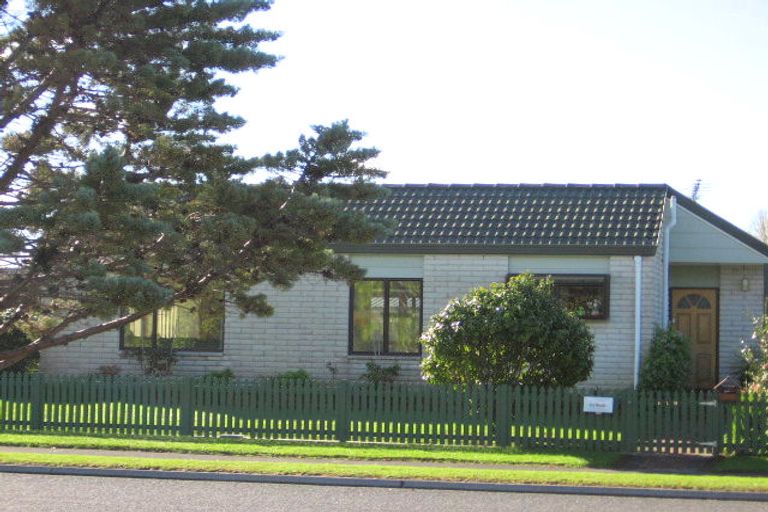 Photo of property in 119 Riverside Road, Orewa, 0931