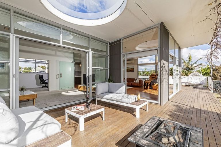 Photo of property in 10d Sunnynook Road, Sunnynook, Auckland, 0620