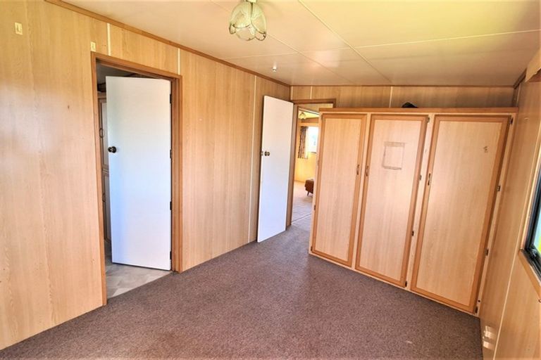 Photo of property in 13 Hickey Place, Opunake, 4616