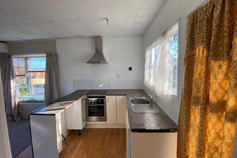 Photo of property in 2/31 Lavelle Road, Henderson, Auckland, 0612