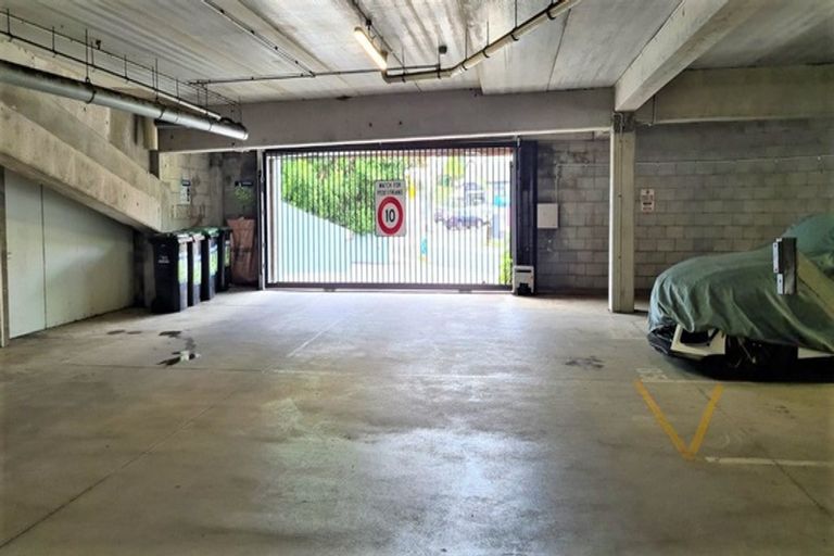 Photo of property in 304/3 Morningside Drive, Morningside, Auckland, 1025