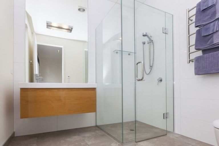 Photo of property in 50a Clyde Road, Ilam, Christchurch, 8041