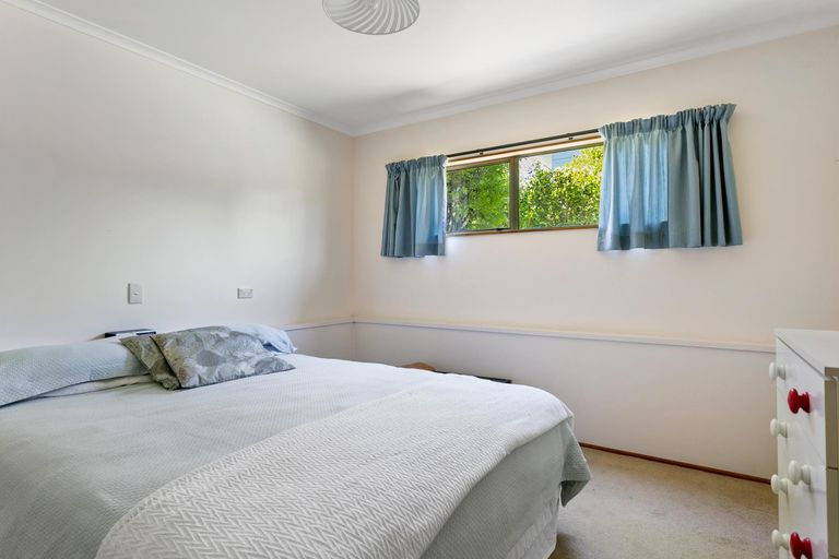 Photo of property in 20 Golders Place, Richmond Heights, Taupo, 3330