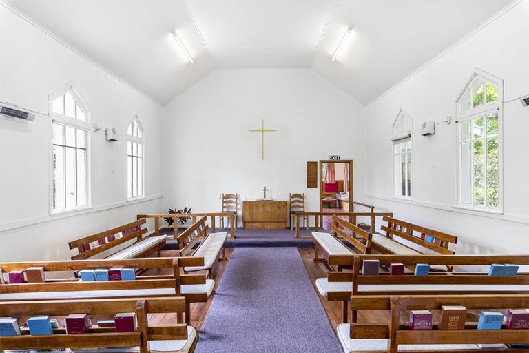 Photo of property in 35 Ocean Road, Paekakariki, 5034