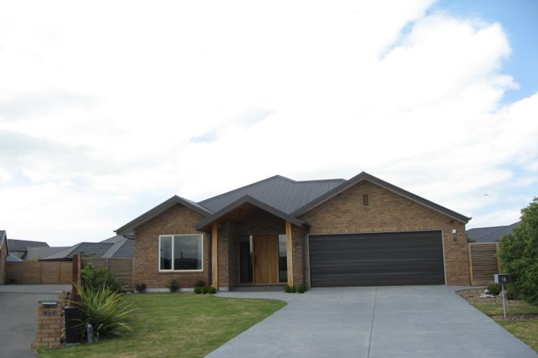Photo of property in 10 Belgrove Place, Parklands, Christchurch, 8083