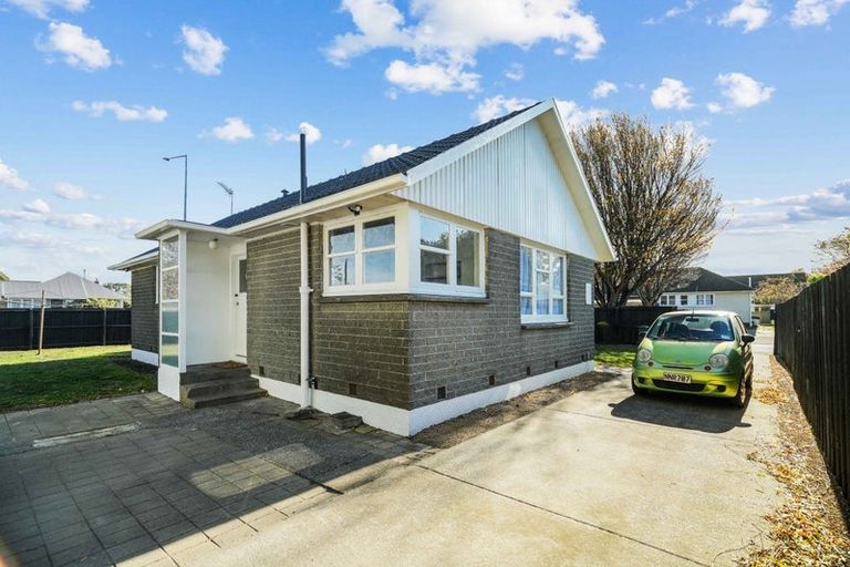 Photo of property in 61 Hillary Crescent, Upper Riccarton, Christchurch, 8041