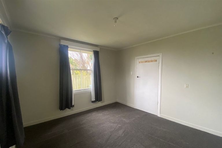Photo of property in 102 Barbour Street, Waltham, Christchurch, 8011