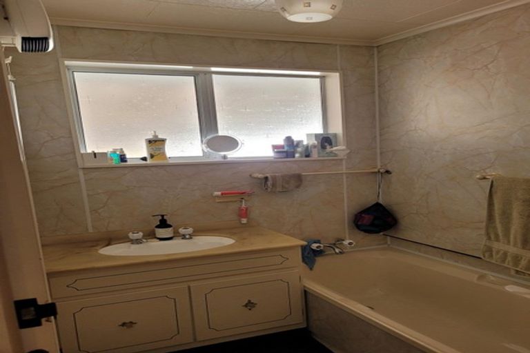 Photo of property in 22 Jellicoe Street, Greytown, 5712