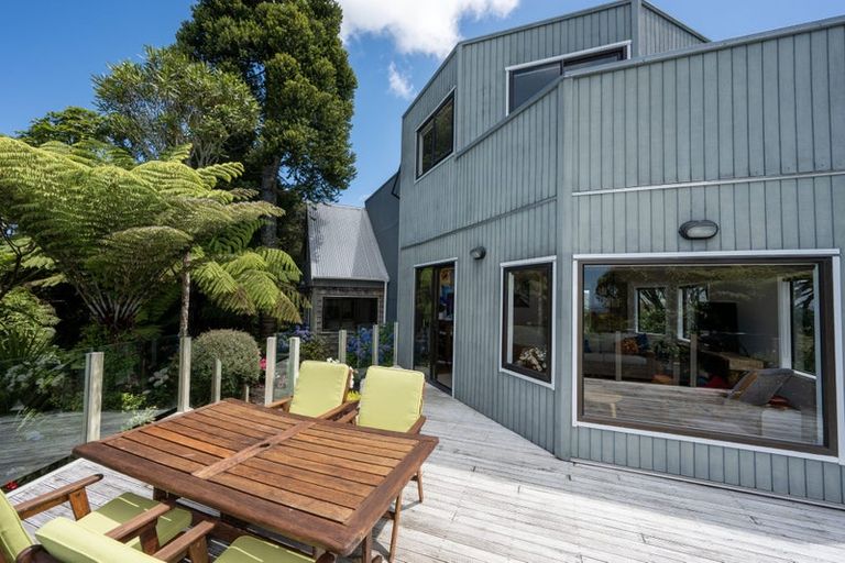 Photo of property in 191 Carter Road, Oratia, Auckland, 0604