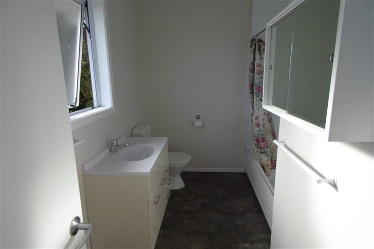 Photo of property in 27 Bulteel Street, New Plymouth, 4310