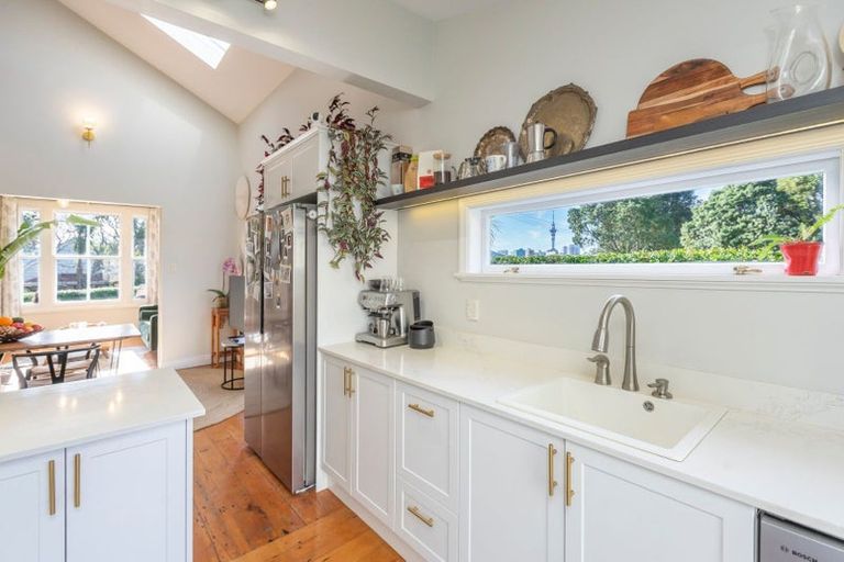 Photo of property in 4 Evelyn Street, Eden Terrace, Auckland, 1021