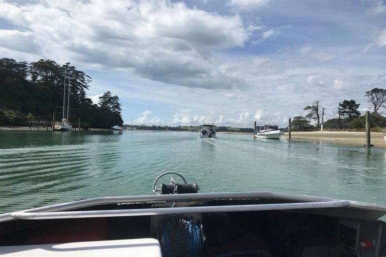 Photo of property in 50 Riverhaven Drive, Wade Heads, Whangaparaoa, 0932