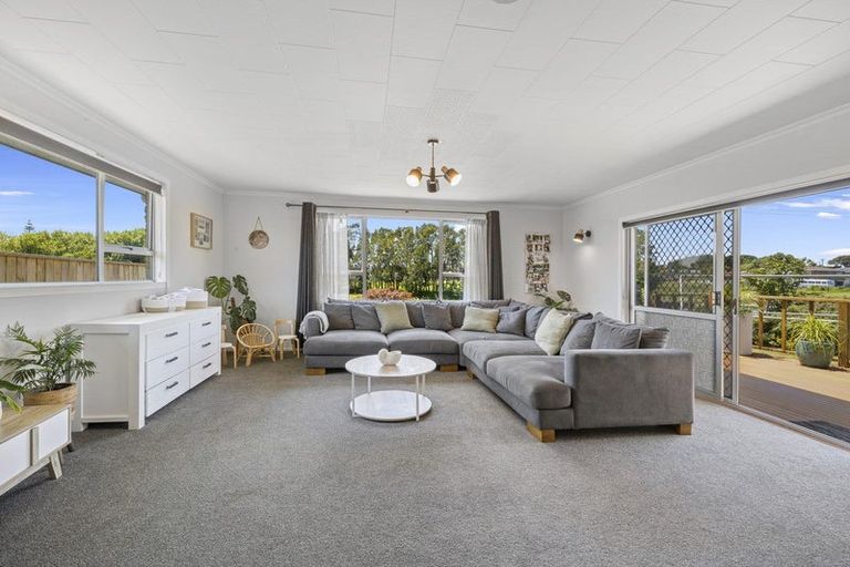 Photo of property in 31 Hutchins Street, Waitara, 4320