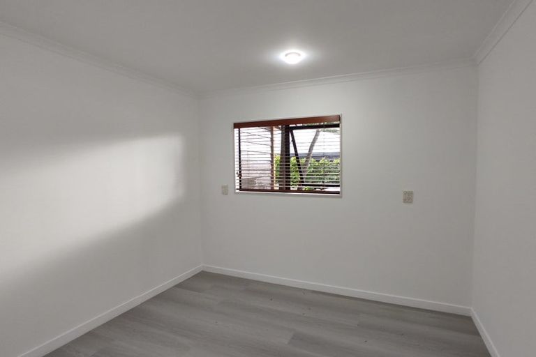 Photo of property in 287 Royal Road, Massey, Auckland, 0614