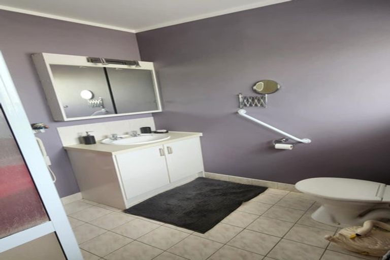 Photo of property in 151b Kitchener Road, Pukekohe, 2120