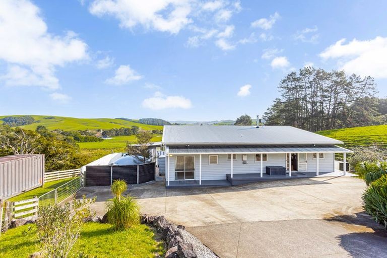 Photo of property in 101 Waikoukou Valley Road, Waimauku, 0882