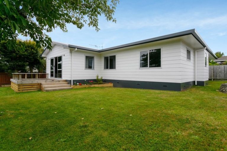 Photo of property in 35 Otupai Street, Two Mile Bay, Taupo, 3330
