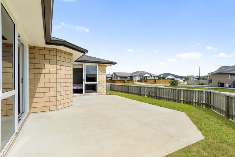 Photo of property in 4 Kotiate Street, Papamoa Beach, Papamoa, 3118