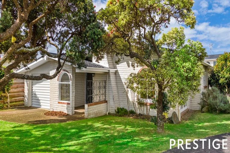 Photo of property in 1/17 Craig Road, Milford, Auckland, 0620