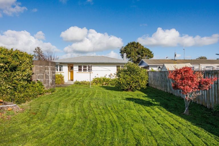 Photo of property in 41 Hedges Street, Sanson, 4817