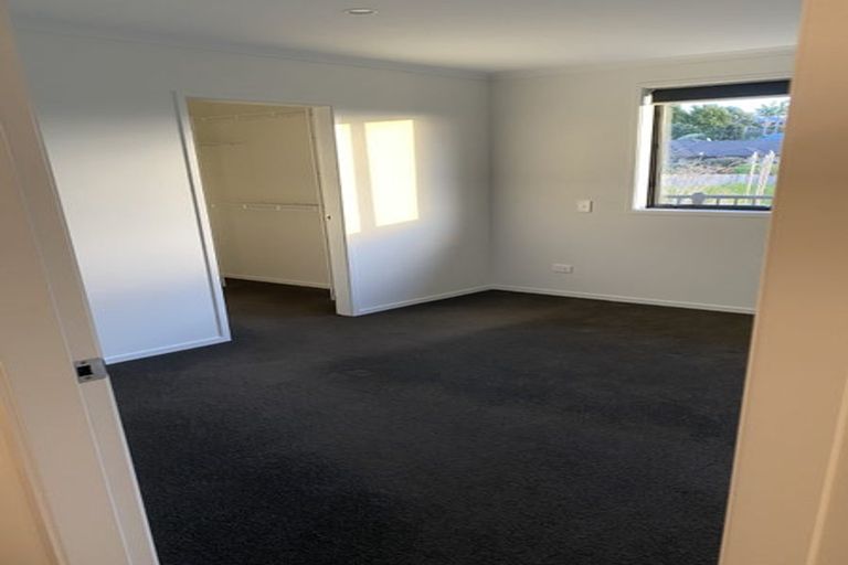 Photo of property in 8 Albatross Lane, Welcome Bay, Tauranga, 3112