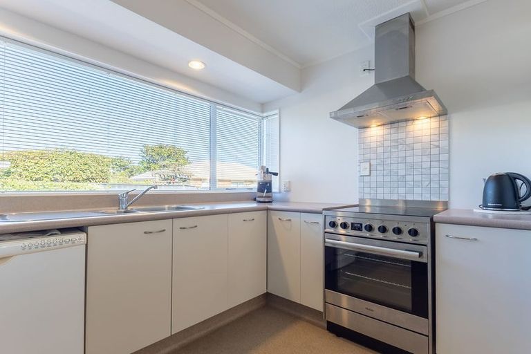 Photo of property in 5 Beachwater Grove, Paraparaumu Beach, Paraparaumu, 5032