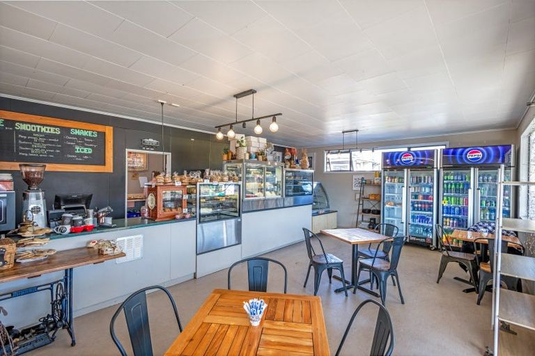 Photo of property in Danny's Dinner, 22 Campbell Road, Bunnythorpe, Palmerston North, 4481