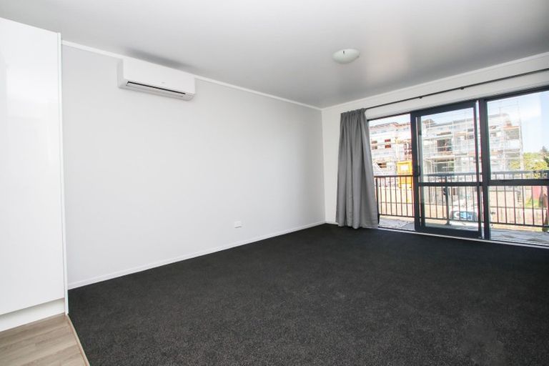 Photo of property in 4/200 Old Farm Road, Hamilton East, Hamilton, 3216