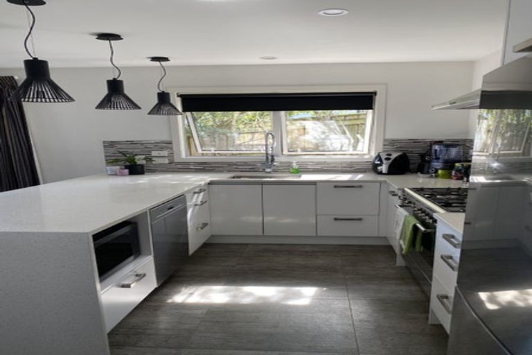 Photo of property in 17 Pacific View, Whitby, Porirua, 5024