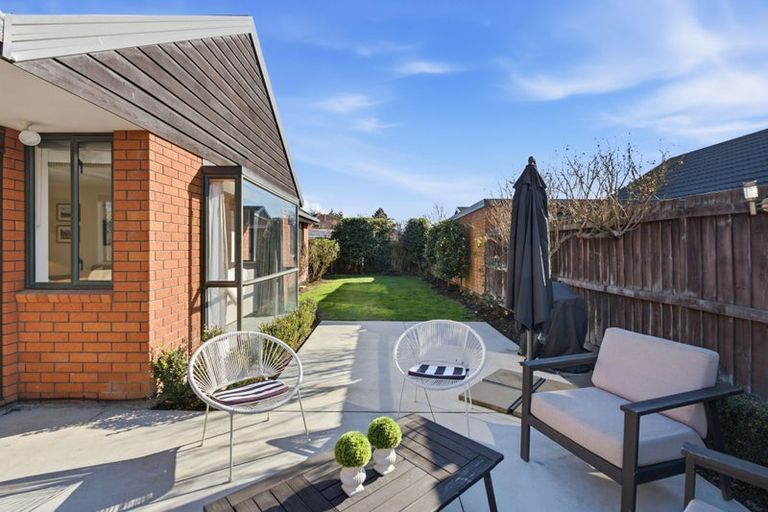 Photo of property in 3/118a Sawyers Arms Road, Northcote, Christchurch, 8052