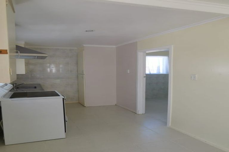 Photo of property in 44 Brandon Road, Glen Eden, Auckland, 0602