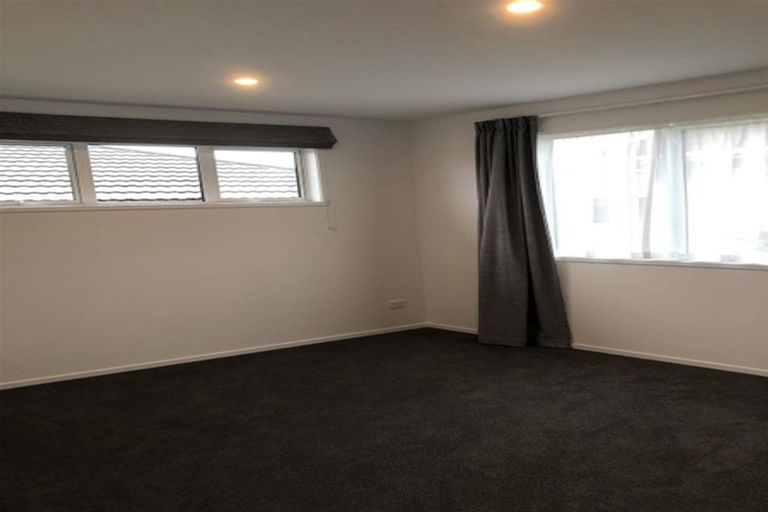 Photo of property in 8-10 Harris Road, Mount Wellington, Auckland, 1051