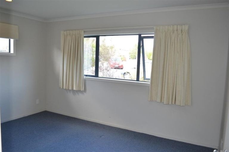 Photo of property in 7 Greenstone Place, Aotea, Porirua, 5024
