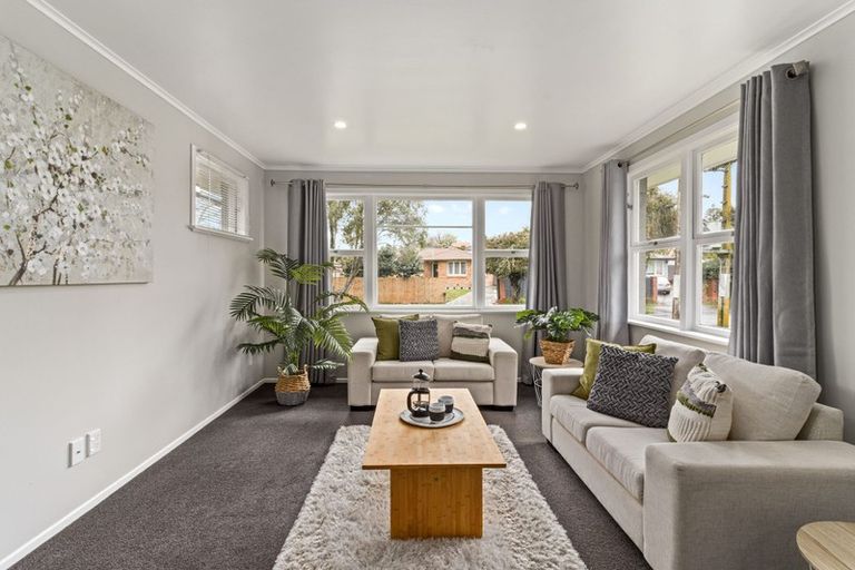 Photo of property in 8 Panair Crescent, Hillcrest, Hamilton, 3216