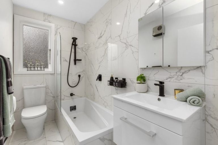 Photo of property in 1a Miro Street, Woburn, Lower Hutt, 5010