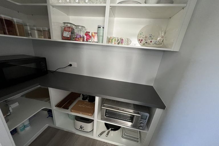 Photo of property in 79 Tabraham Crescent, Pyes Pa, Tauranga, 3112