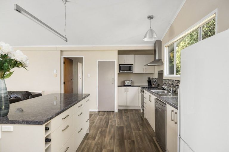 Photo of property in 348 Ngatai Road, Bellevue, Tauranga, 3110