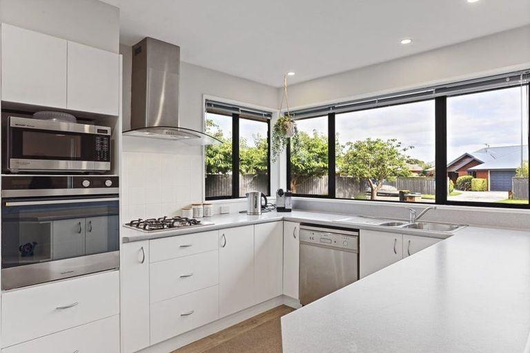 Photo of property in 40 Panckhurst Drive, Woodend, 7610