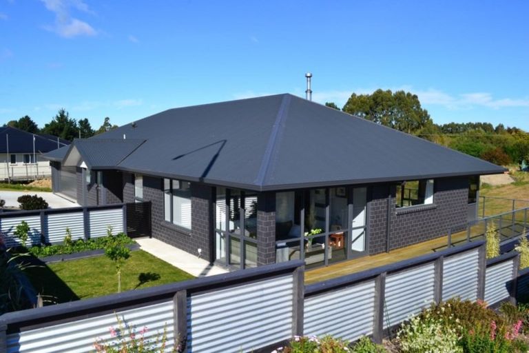 Photo of property in 13 Grove Avenue, Weston, Oamaru, 9401